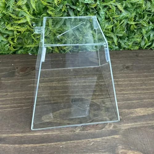 Urna Acrílico Transparente Piramide 20x20x12cm — imagem 6
