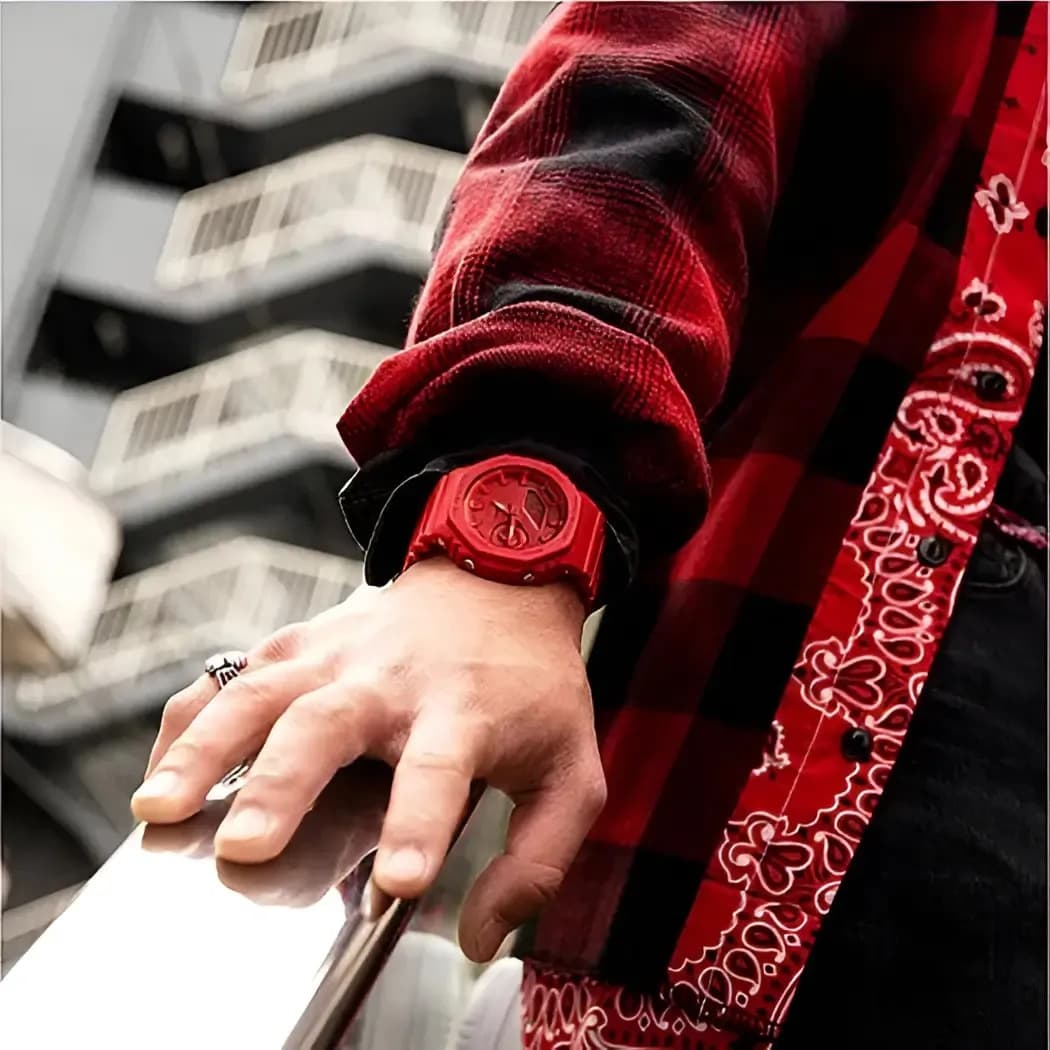 Relógio de pulso Casio GA-2100 com corria de resina cor vermelho - fondo bordô — imagem 4