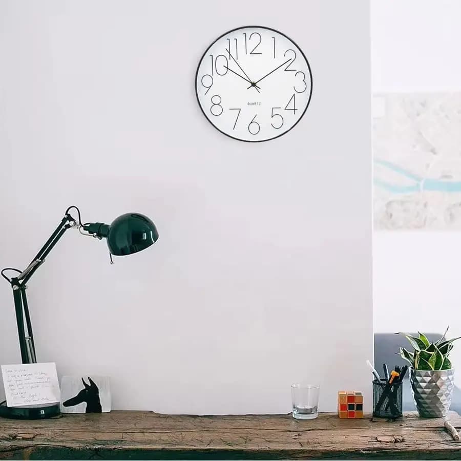 Relógio De Parede 30cm Para Cozinha, Sala - Preto E Branco — imagem 3