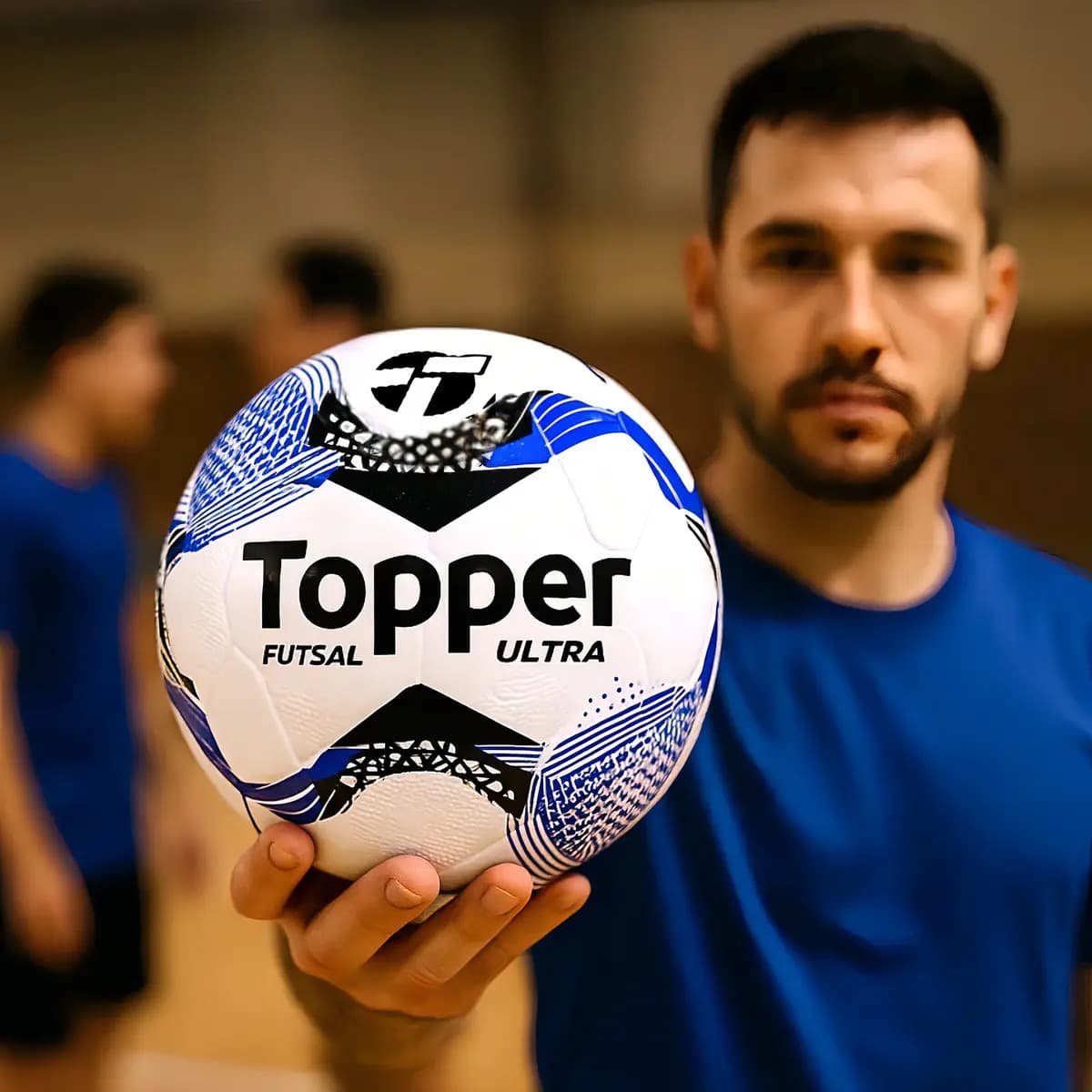 Bola de Futsal Topper Ultra Salão Colagem Dupla Cor Preto/Dourado — imagem 3
