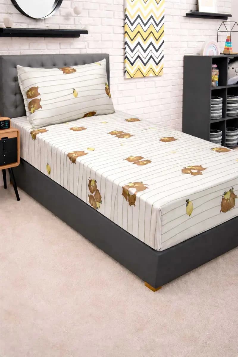 Jogo De Lençol Infantil Solteiro Capivara Bege Roupa De Cama Em Malha Com Elástico 2 Peças - 70% Algodão 30% Poliéster Dblun Decorações