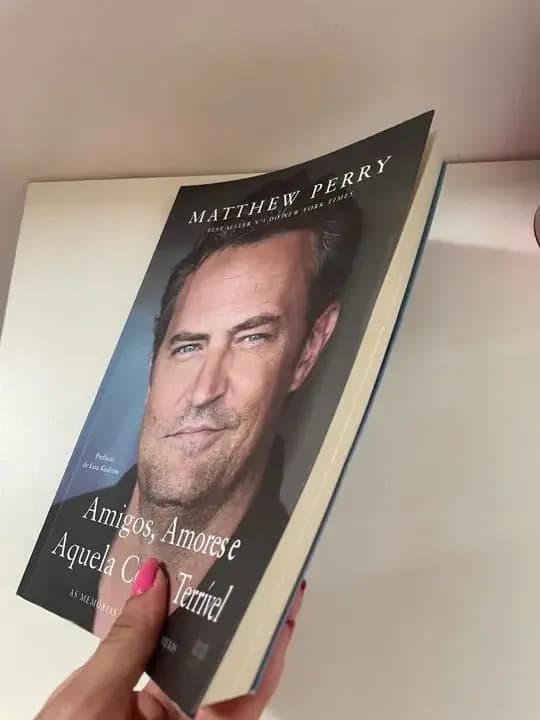 Amigos Amores E Aquela Coisa Terrível de Matthew Perry Capa Mole — imagem 2