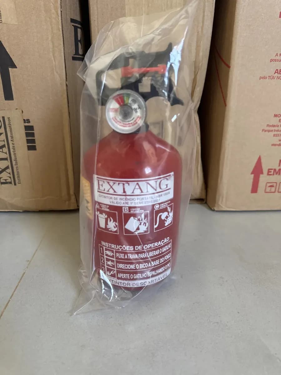 Extintor Tradicional Veicular 0,9kg Pó ABC Extang Classe A B — imagem 2