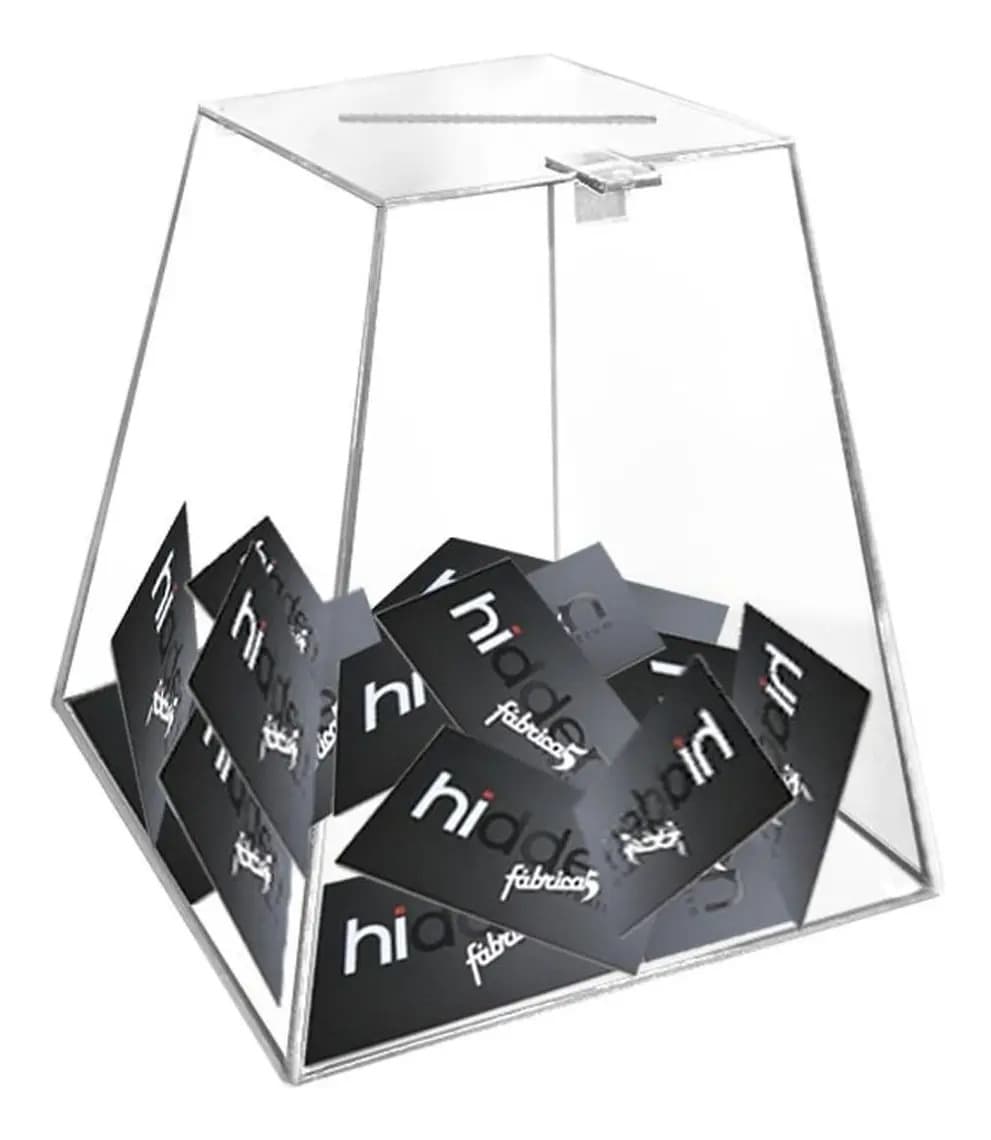 Urna Acrílico Transparente Piramide 20x20x12cm
