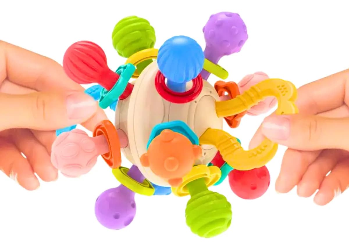Mordedor Chocalho Bebê Bola Sensorial Massageador Maxi Baby — imagem 6
